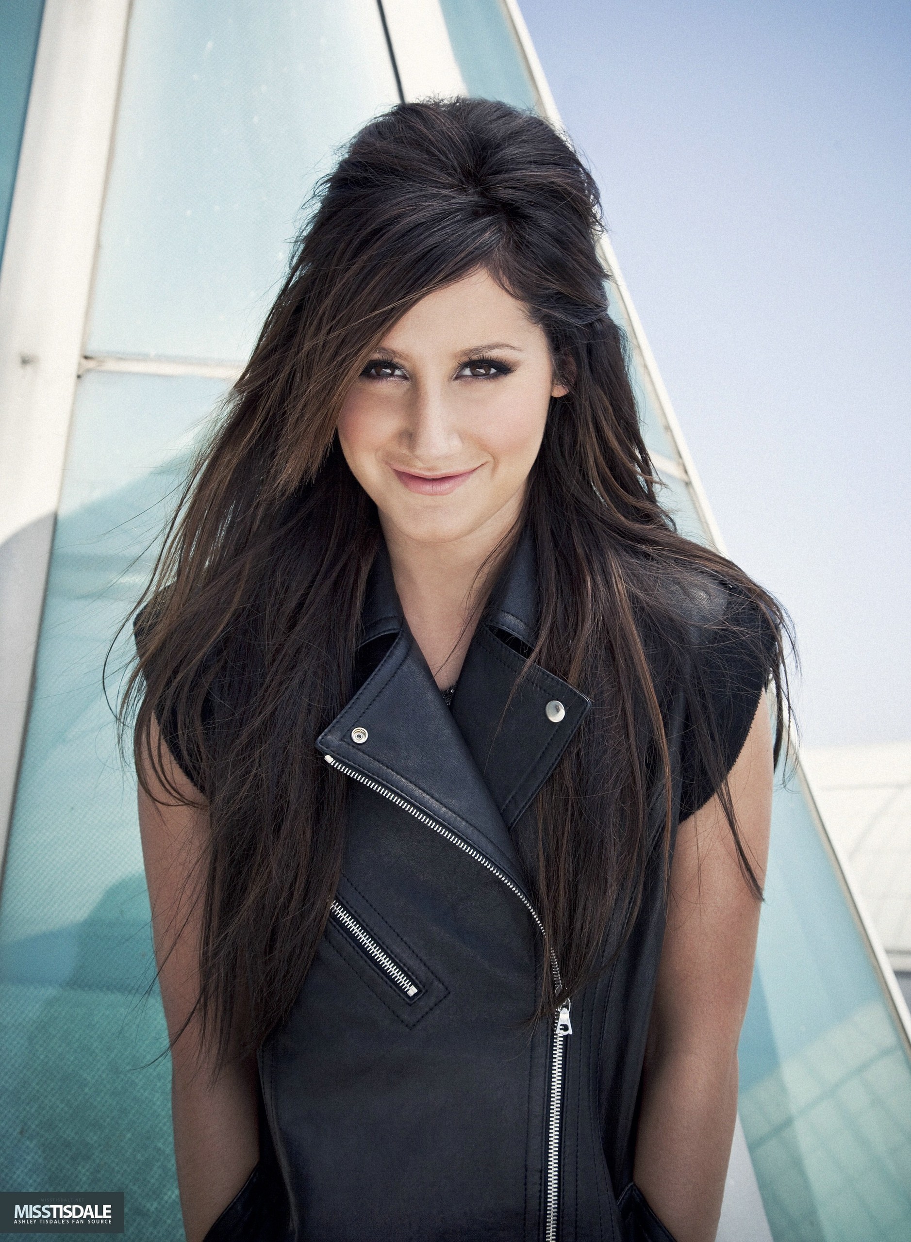 Ashley-Photoshoot-ashley-tisdale-7651743-1877-2560.jpg